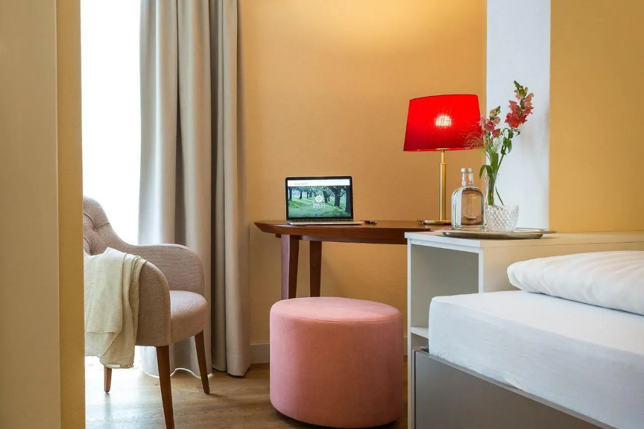 Emich'S Hotel Amorbach 4*,